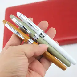 Новый милый канцелярские Ручка-роллер черные чернила 0,5 мм вместимость серебряный зажим шариковых ручек с коробкой 3 цвета на выбор