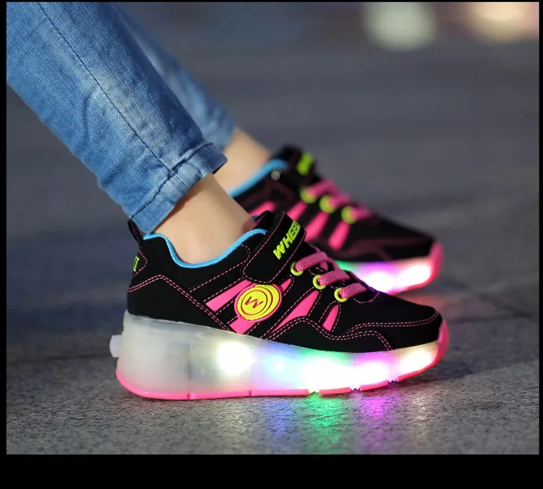 High Quality Cheap Boys LED Sneakers With Wheels Kids Light Up Shoes Girls Roller Skates tenis de rodinha10