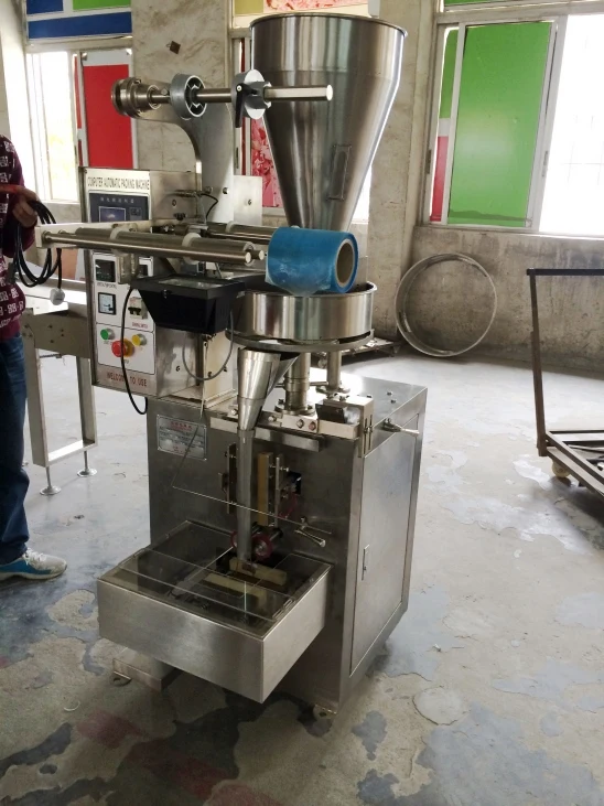 

Automatic 200g - 1kg bag granule peanut dry food packing machine