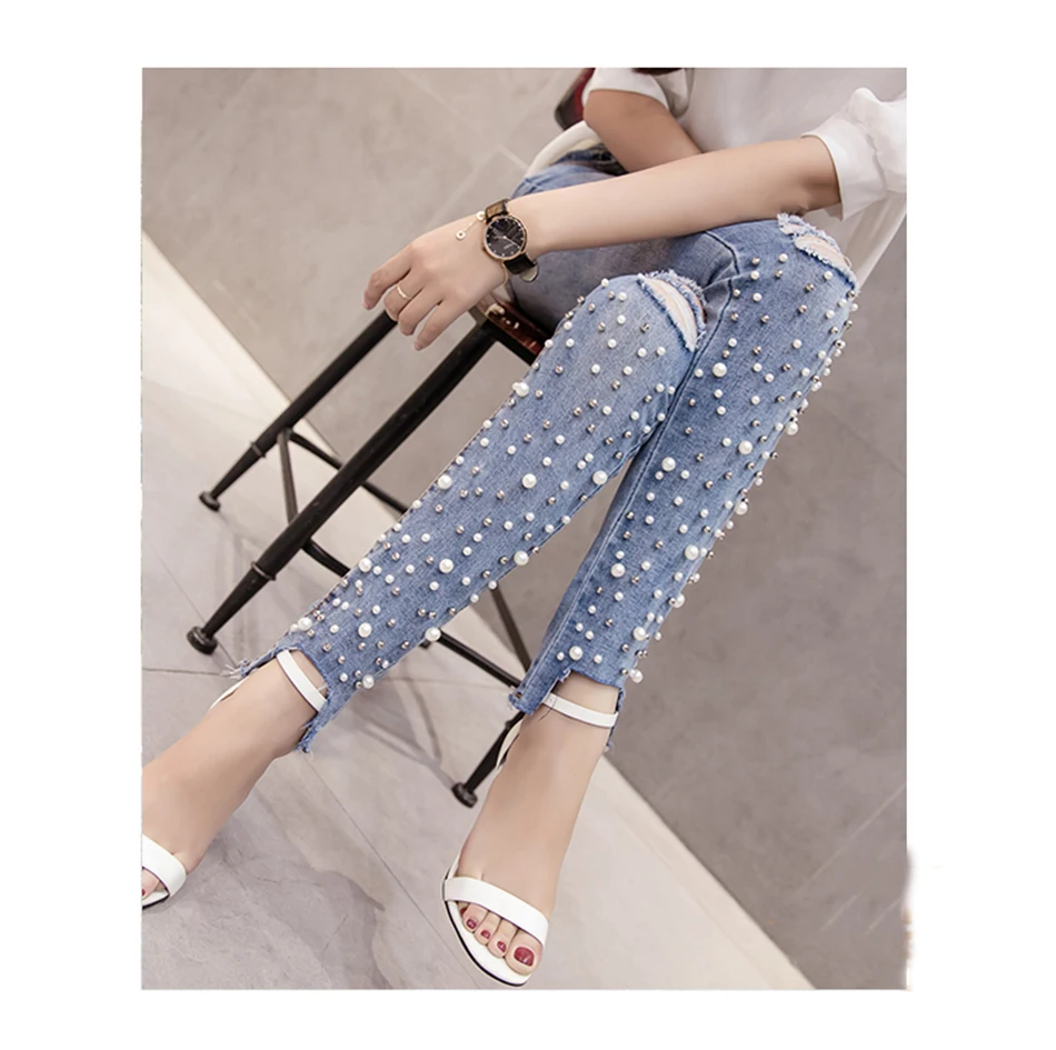 Узкие Рваные Джинсы женские проблемные отверстий Бусы Жемчуг Для женщин джинсы с жемчугом джинсовые узкие брюки женщина Жан Femme 2019