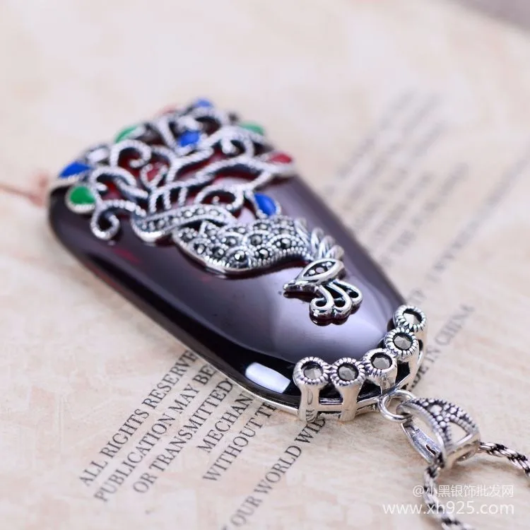 2596211844_1477970965