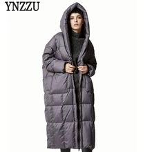 YNZZU Фирменная новинка зимние Для женщин Длинные куртки Повседневное Свободная куртка на гусином пуху с капюшоном Высокое качество зимняя женская обувь пальто AO305