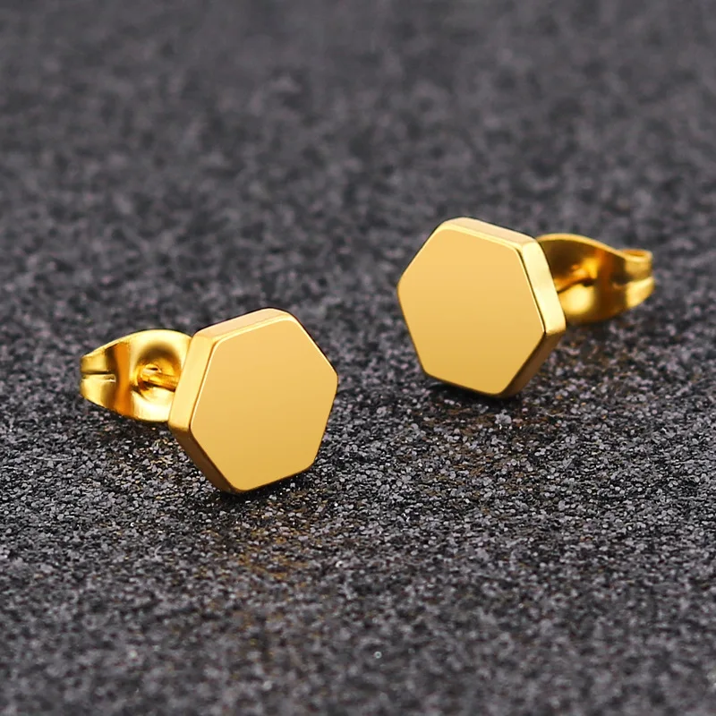 gold earrings