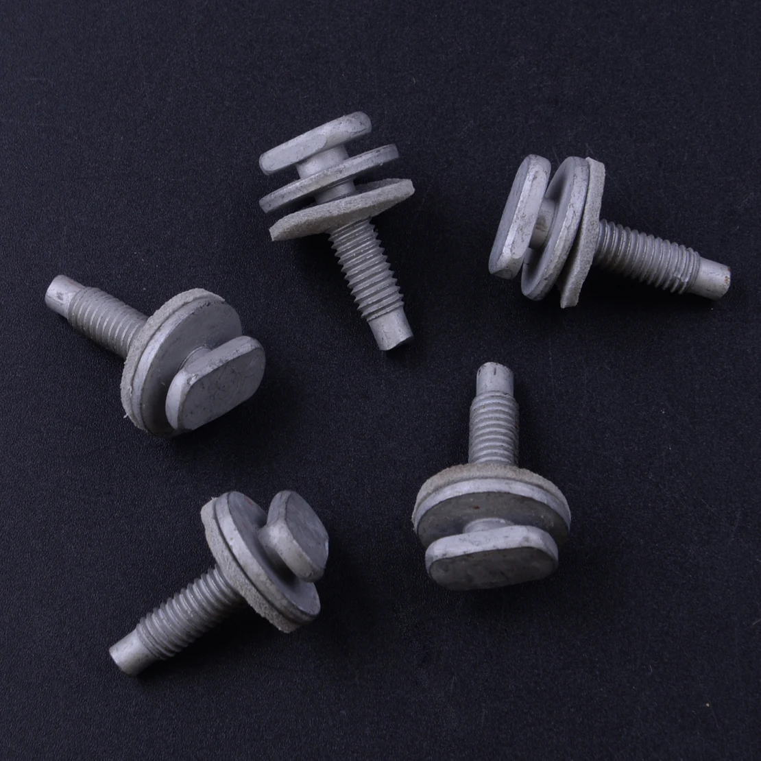 

beler 5Pcs/Set Silver Metal Car Rear Tailgate Handle Fixing Kit Bolts Set Repair Fit for Nissan Qashqai J10