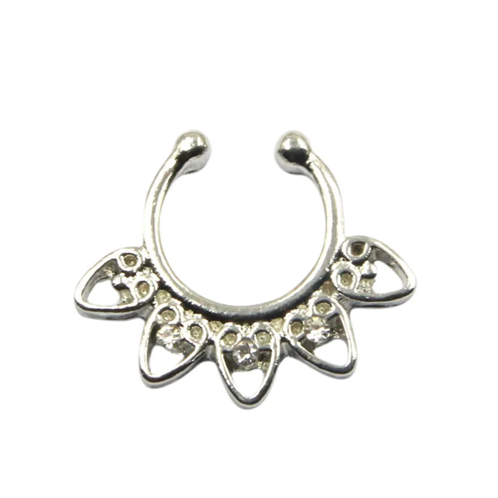 

1PCS New Cool Body Piercing Jewelry Alloy Heart Nose Hoop Nose Rings Non Piercing Hanger Clip On Jewelry ake Septum Clicker