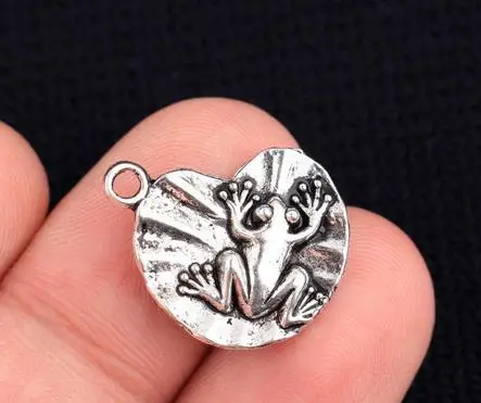 

Fashion Antique Silver Plated Handmade Charms Necklace Pendant Frog