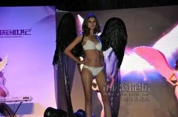 

Fashion large size black feather devil wing ostrich or goose feather wings model cosplay catwalk stage performance show wing