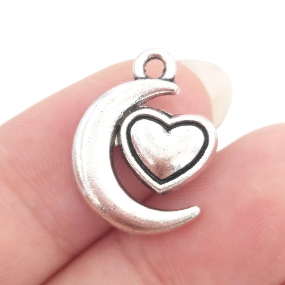 Moon Charm//Pendant Tibetan Antique Silver 17mm 30 Charms Accessory Jewellery