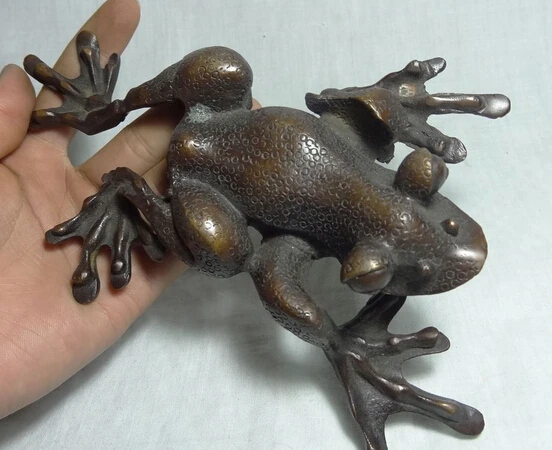 

JP S0606 Lucky Chinese Collect Bronze Wealth Fu Big Eye Jump Toad Frog Statue Sculpture Discount 35%