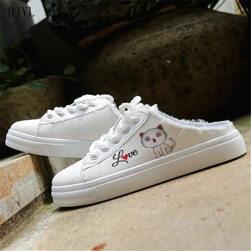 

BJYL 2019 summer new canvas slippers half drag female slippers wear baotou cute kitten student shoes white flat shoes B126