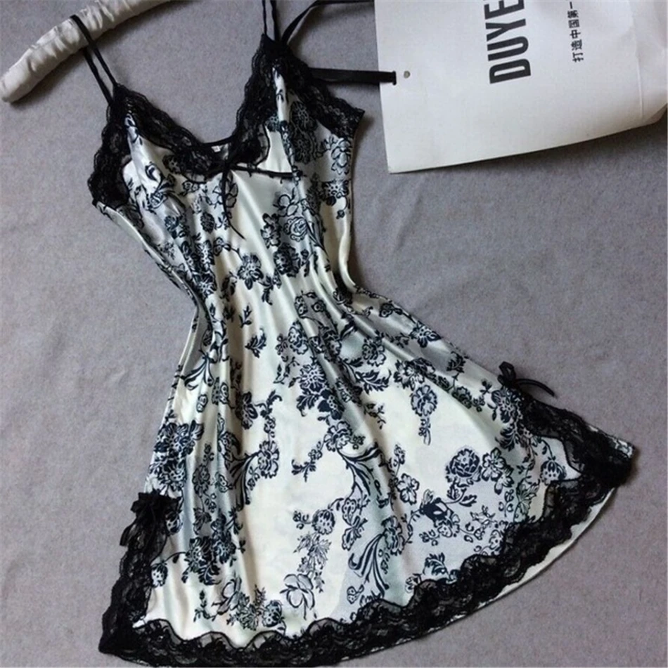2017-New-Ladies-Sexy-Silk-Satin-Night-Dress-Sleeveless-Nighties-V-neck-Nightgown-Plus-Size-Sexy.jpg_640x640 (5)