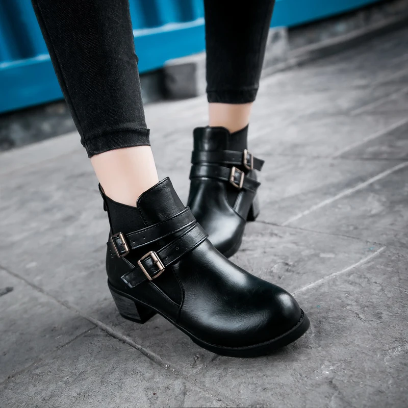 ФОТО BISI GORO thick heel black ankle boots for women autumn shoes boots female buckle decoration ladies leather boots short barrel