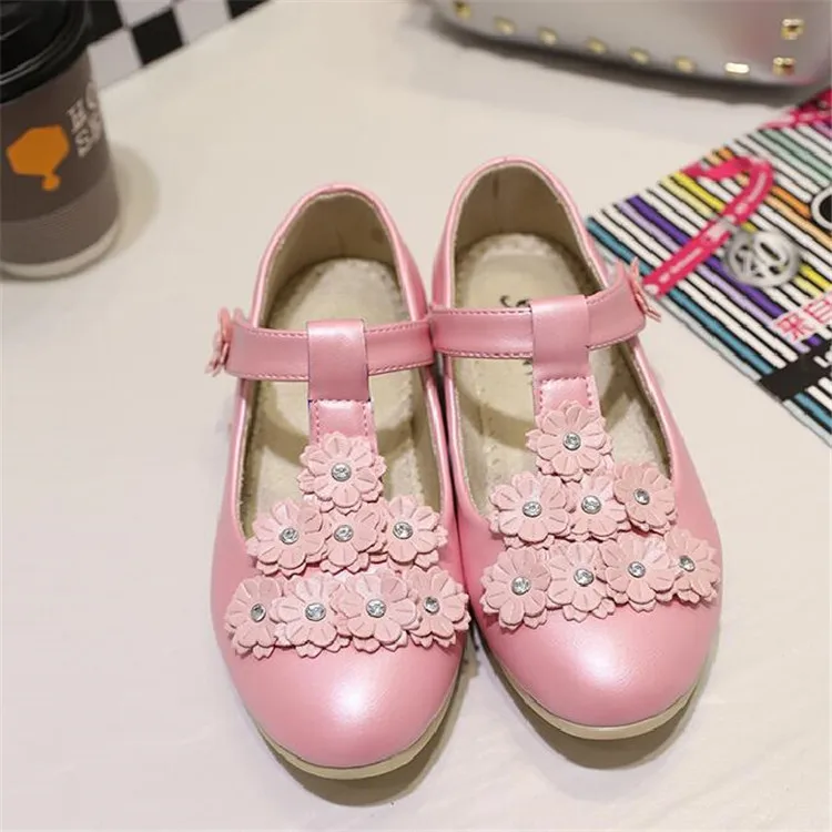 Лакированные кожаные туфли принцессы Сандалии партии Обувь для девочек обувь на