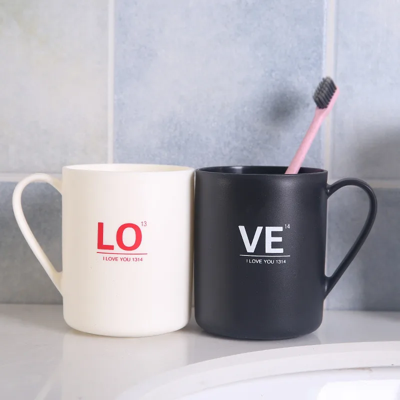 

1 pc Creative Plastic Couple Toothbrush Cup With Handle LOVE Wash Cup Simple Universal Wash Tooth Mug toothbrush cup mouthwash