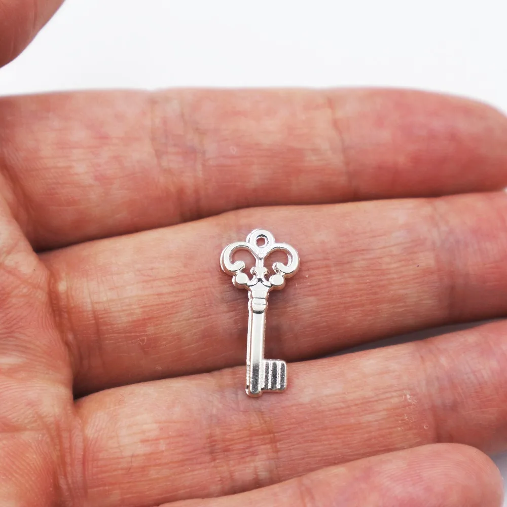 

Hot sell 75pcs metal bright silver Key charms Pendant for Crafts Jewelry Making Accessories