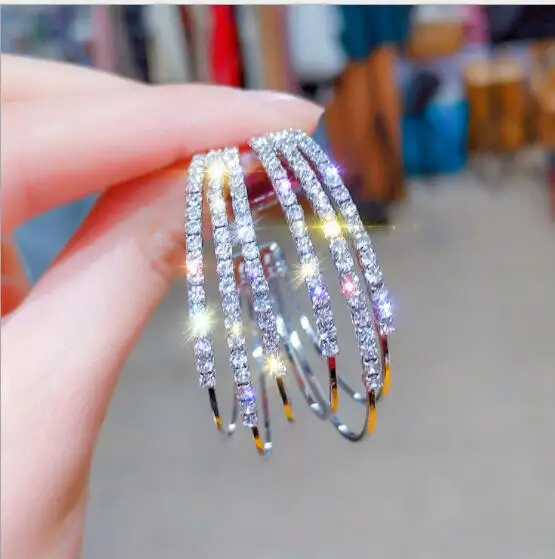 

S925 silver needle full geometry temperament personality wild C-type ear ring