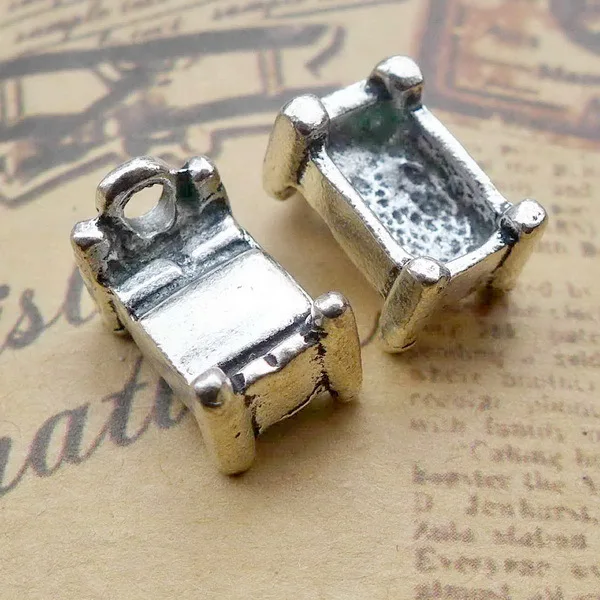 100pcs Fashion bed charms pendant antique silver Jewelry Making
earrings bracelet necklace keychain DIY accessories 13*9mm 100pcs Fashion bed charms pendant antique silver Jewelry Making
earrings bracelet necklace keychain DIY accessories 13*9mm
