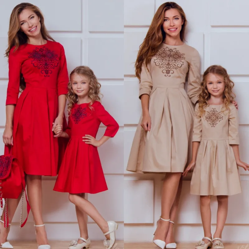

Autumn Family Mom Mother and Daughter Dresses Matching Women Baby Girls Print Folral Party Tutu Dress Clothes Outfit
