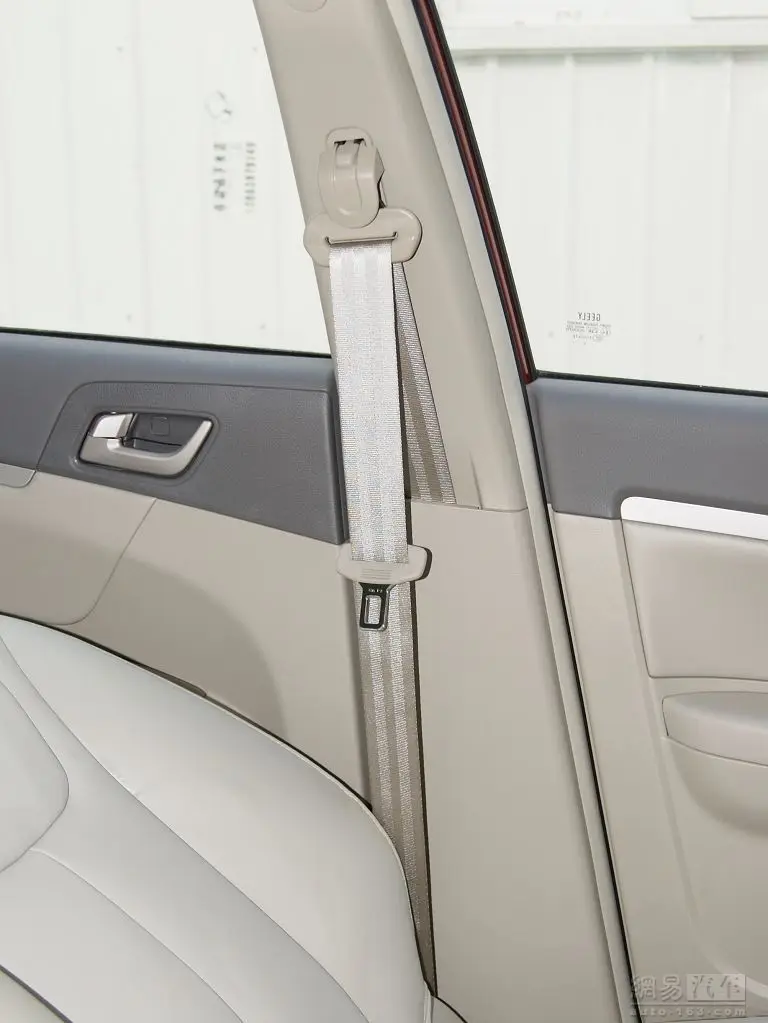 6NFRO3FT29990008