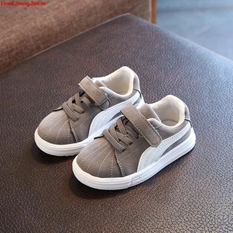 HaoChengJiaDe الاطفال الأطفال أحذية التزلج لينة أسفل حذاء طفل عارضة شقة أحذية رياضية أحذية حجم 21-30 الفتيات الفتيان الرياضة أحذية