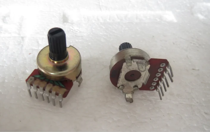 

[VK] Edifier E3100 treble potentiometer 161 vertical double potentiometer B503 B50K handle 11MM flower switch