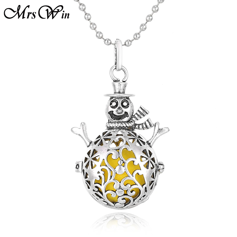 

Christmas Aromatherapy Jewelry Snowman Aromatherapy Perfume Essential Oils Diffuser Locket Pendant Necklace for Women