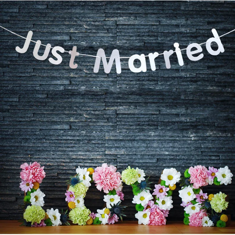 1pcs Beautiful Just Married Wedding Decoration Paper Taking Pictures