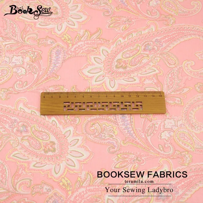 Розовая хлопковая саржевая ткань Booksew с цветочным узором стеганая для