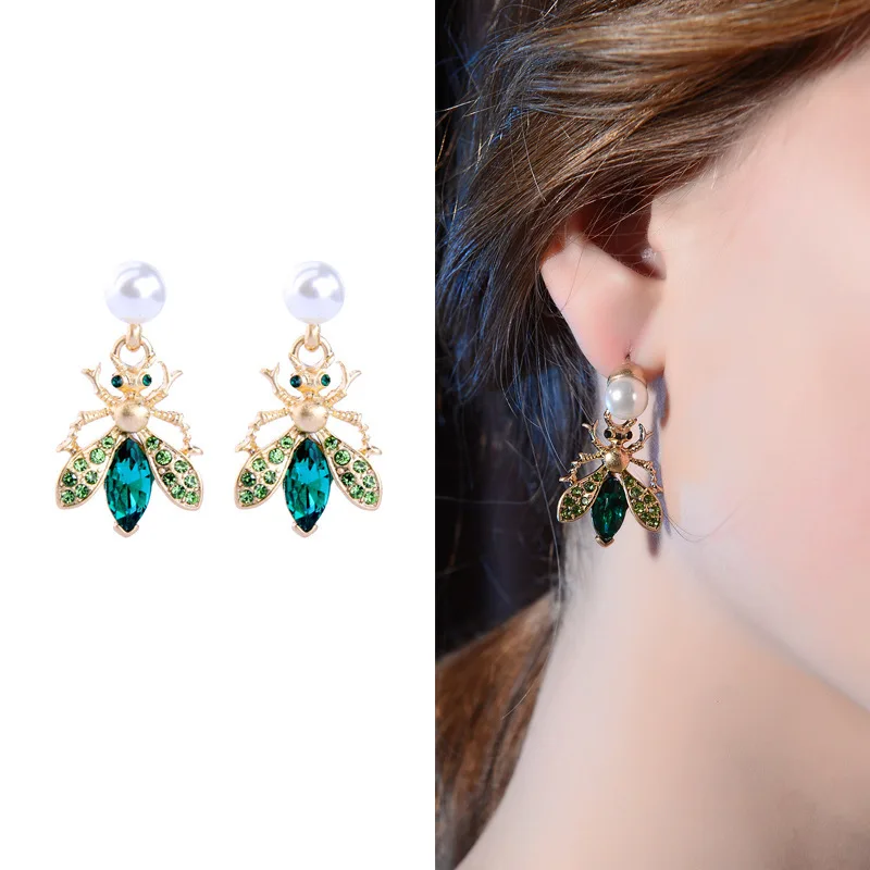

insect pearl insert drill pendant ear nail female European and American style fashion ear jewelry a hair substitute
