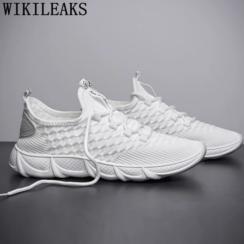 sports shoes free delivery 2020