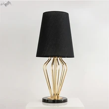 Пост-современная настольная лампа из ткани абажур Золотая настольная лампа для чтения кабинет свет спальня гостиная украшение дома luminaria