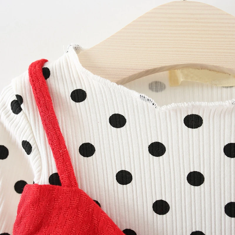 9081571242_1903776286