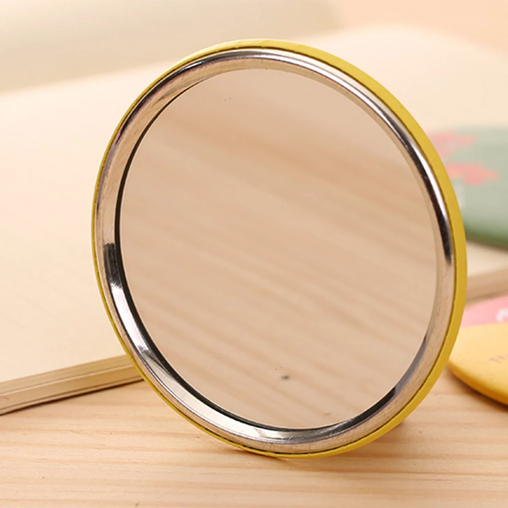 Зеркало маленькое. Маленький зеркальный. Маленький зеркальный. Зеркальце карманное. Зеркало настольное косметик миррор 623-1.