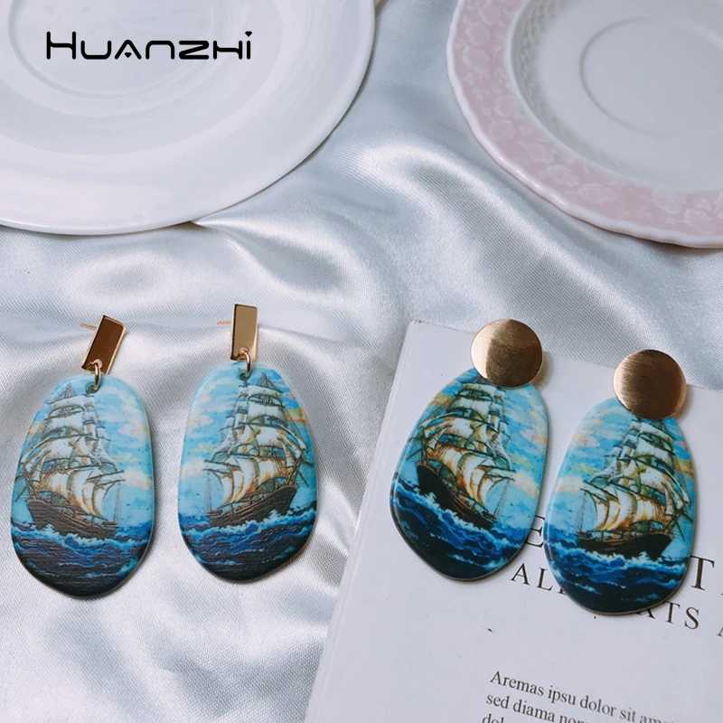 

HUANZHI 2019 New Summer Personality Exaggerated Oval Sailing Boat Vintage Elegant Blue Metal Drop Earrings for Woman Gifts