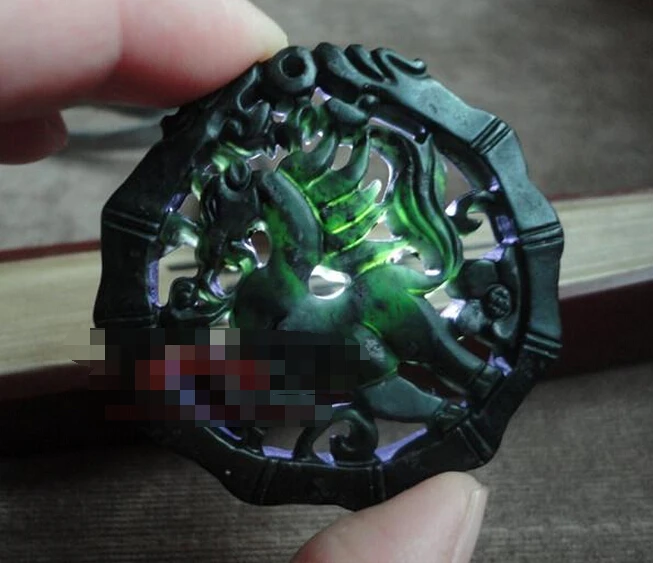 

Pendant+++409 Black serpentine successful in the official career.