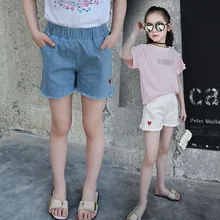 Новое поступление года, джинсовые шорты для девочек брендовые Детские короткие джинсы с принтом в виде сердца летние прямые шорты для детей возрастом от 3 до 12 лет