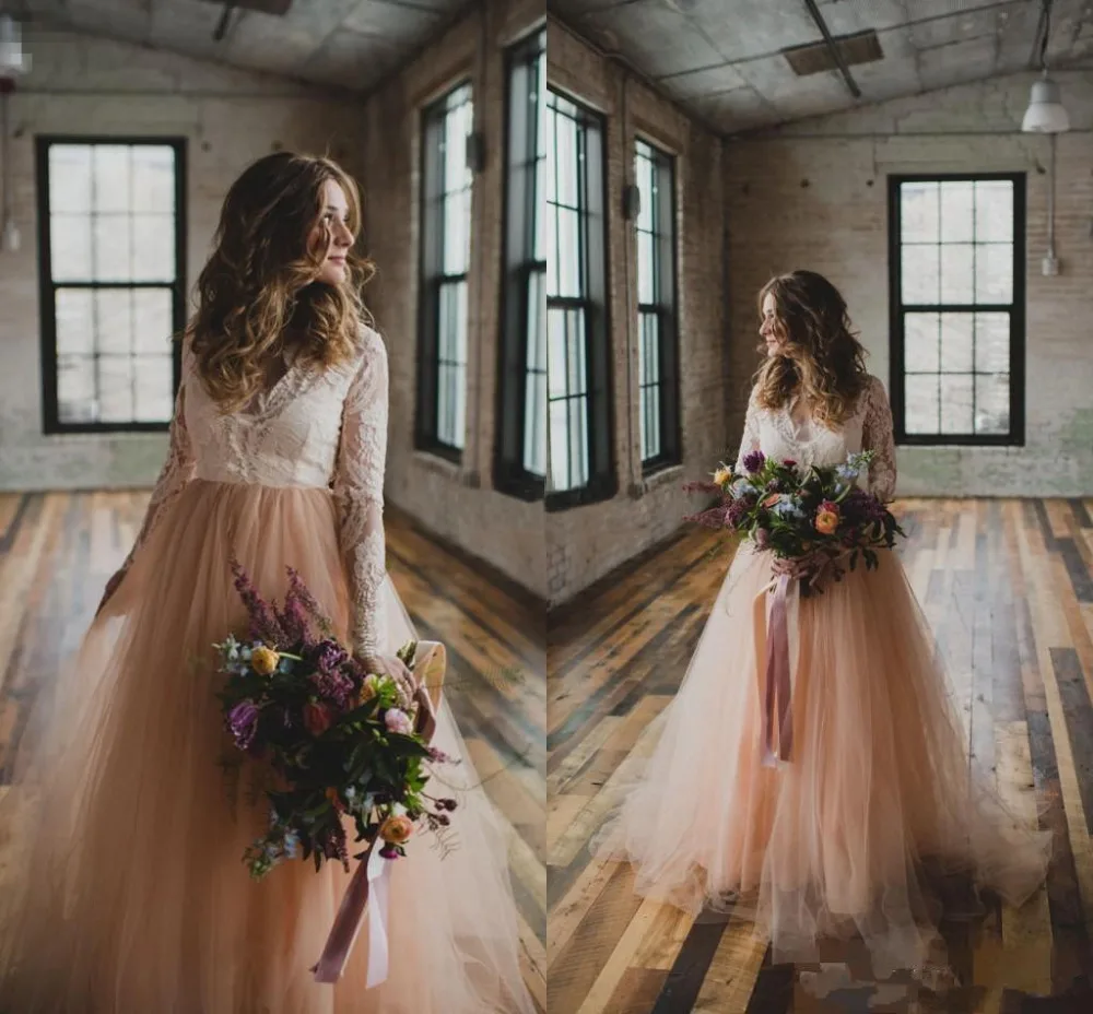vintage-country-wedding-dresses-with-long-sleeves-lace-blush-tulle-v-neck-2018-bohemia-garden-beach-plus-size-bridal-wedding-gowns-cheap (4)_