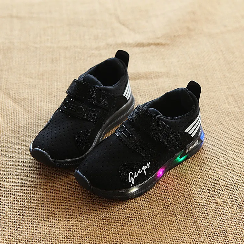 2018 светящиеся светодиодные кроссовки обувь для девочек и мальчиков Детский плоский осветитльный прибор обувь для бега Спортивная