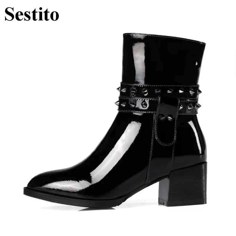 

2018 New Fashion Black Rivet Casual Winter Boots Woman Pointed Toe Ankle Boots For Women Zip Hoof Heels Short Boots Women Shoes