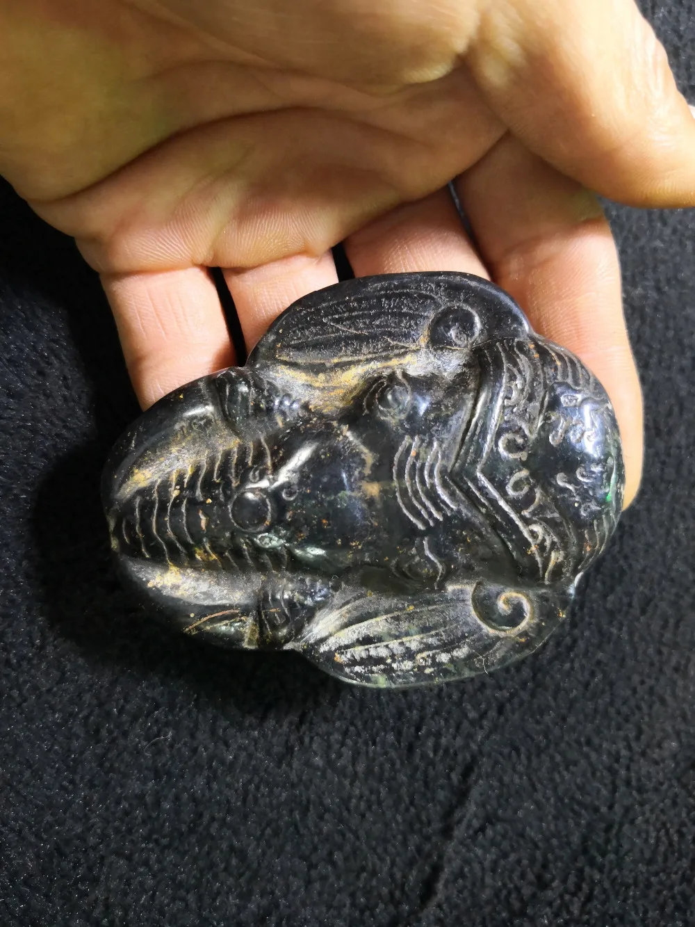 

Chinese Red mountain culture collection meteorite carving Figure Pendant