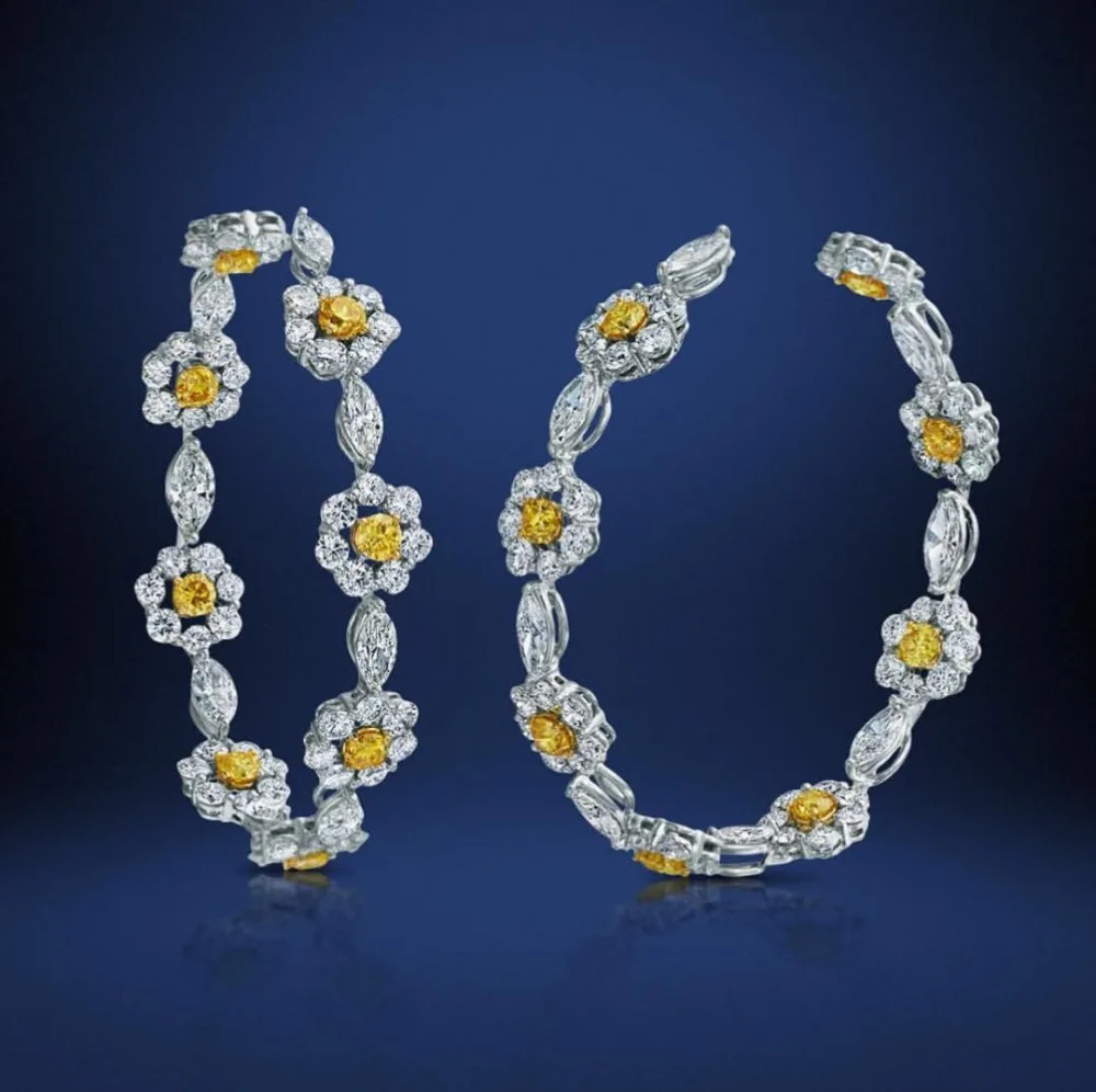 

jankelly Luxury Cubic Zircon Daisy Flower Big Hoop Earrings for Women Wedding Fashion Party Jewelry Engagement Brincos Femme