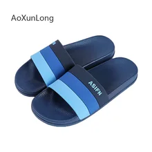 Летние мужские тапочки; Домашние Нескользящие износостойкие сандалии для ванной; модные домашние тапочки на мягкой подошве; мужские пляжные вьетнамки; Новинка