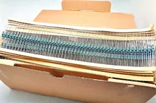 |3.3R 3.3 Euro 1/4W Metal Film Resistor 1% Colored Ring 0.25W Taping 100pcs/lot