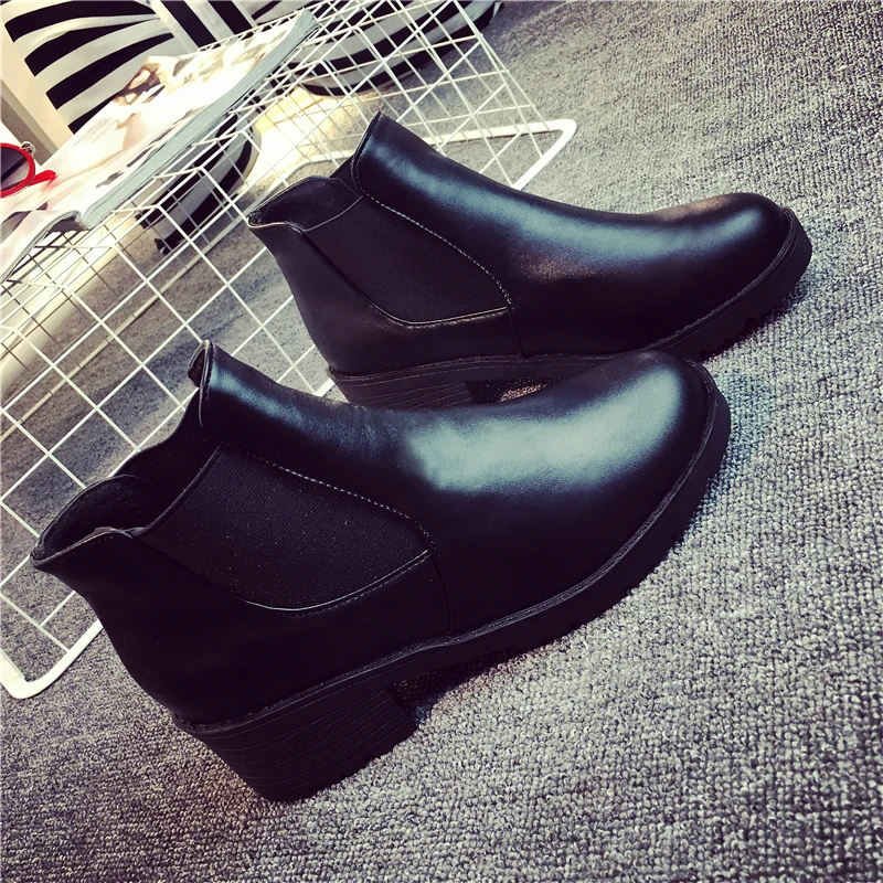 

New Women Boots Vintage Style Female Shoes Fashion Ankle Boots Famous Shoes Black PU Leather Boots SJ&AF59