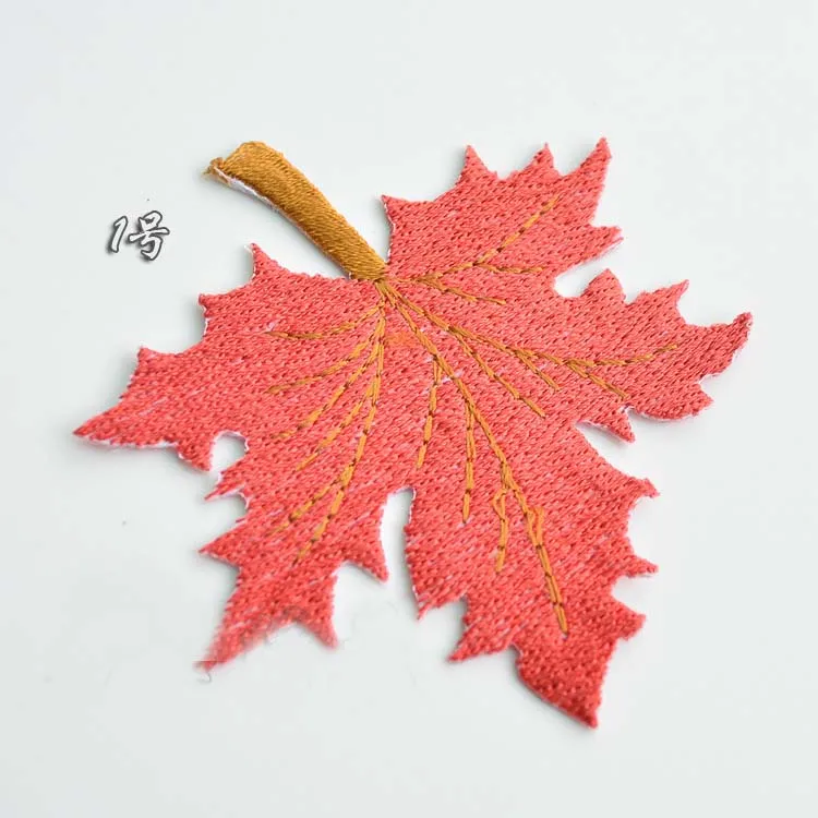 10Pcs-lot-Maple-leaf-embroidery-patches-ironing-clothes-patch-gold-silver-thread-embroidery-decoration-flower-cloth