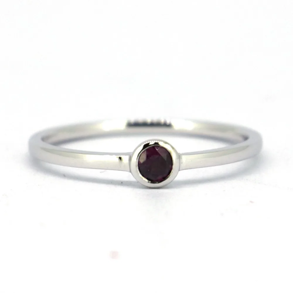 

Wellmade Solid 925 Sterling Silver&3mm Natural Purple Garnet Stackable Ring