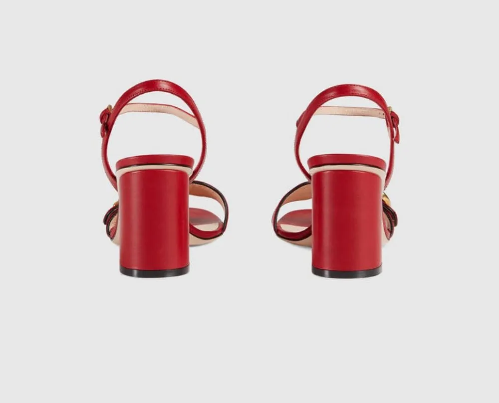 

For the summer of 2019, the new chunky leather sandals with buckle straps are a stylish all-in-one