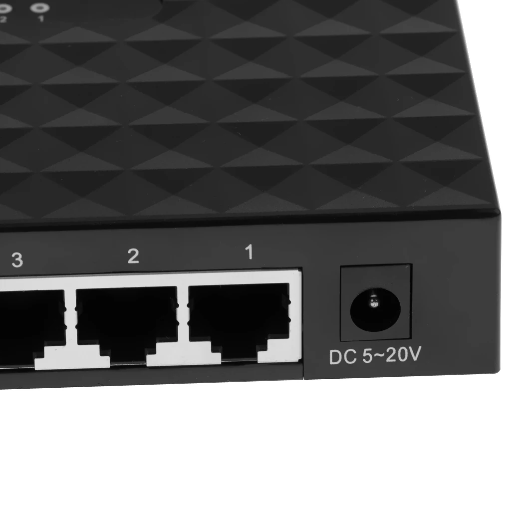 8 Port Gigabit Switch 10/100/1000Mbps RJ45 LAN Ethernet Fast Desktop Network Switching Hub Without Power Adapter Black