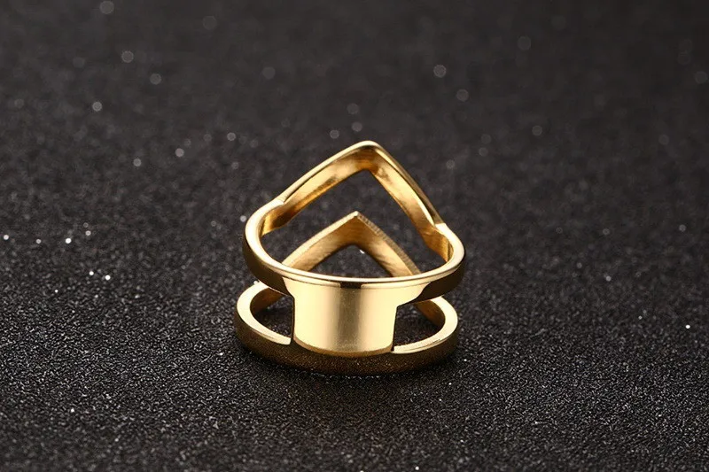 Modyle 2018 Fashion Western Style Ring for Women Gold-Color Stainless Steel Exquisite Shiny Polished Ring