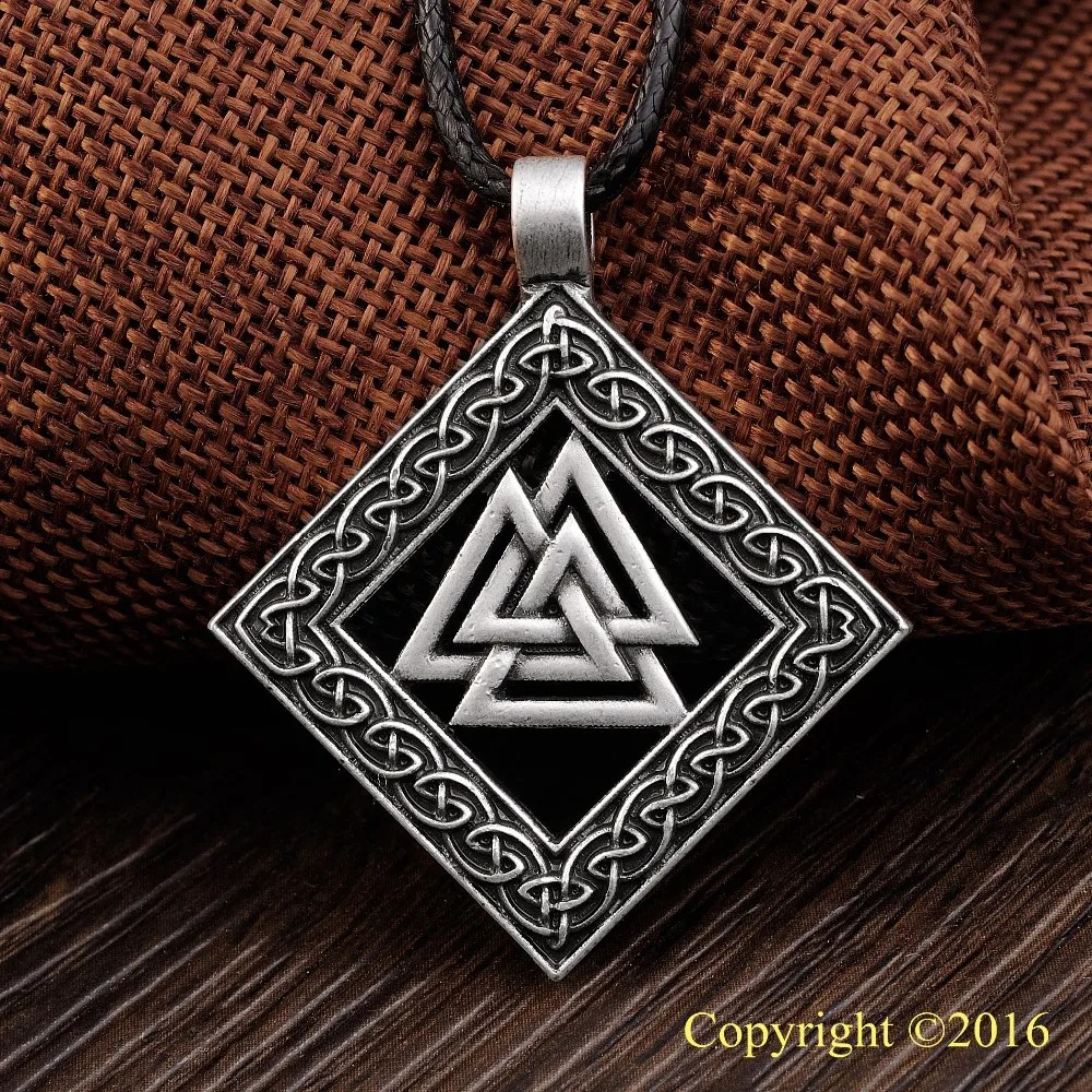 

10pcs Elder Futhark Rune Pendant Necklace INGWAZ Runne Yggdrasil Viking Amulet PENDANT Runic Nordic Talisman Pendant Necklace